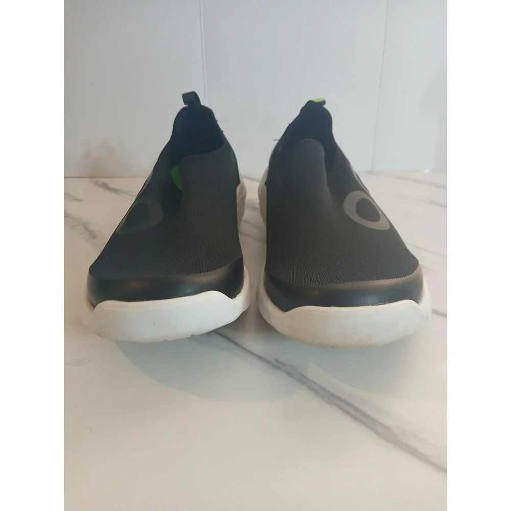 OOFOS OOmg Sport Low Men Size 9 Black Athletic Recovery Walking Slip On Shoes